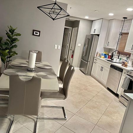 Elles Place Hotel Форт Лодърдейл Екстериор снимка